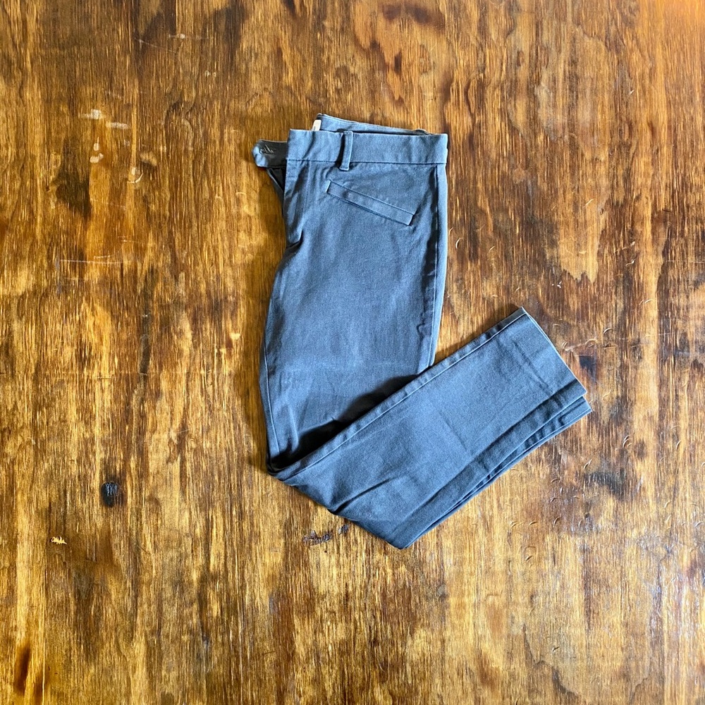 Super cute & stretchy GAP skinny ankle trousers ✨